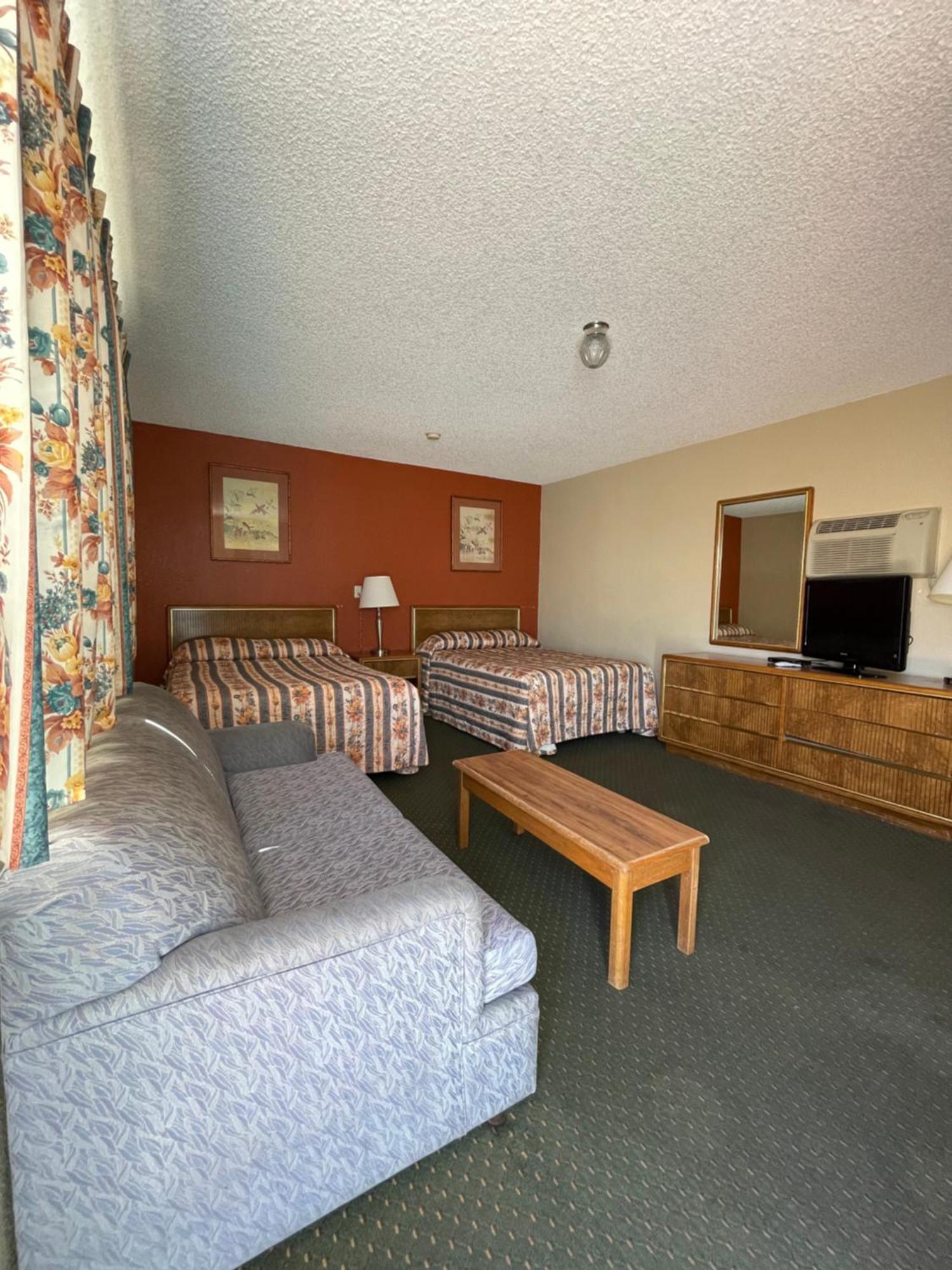 Howard Johnson By Wyndham Ridgecrest, Ca Exteriör bild
