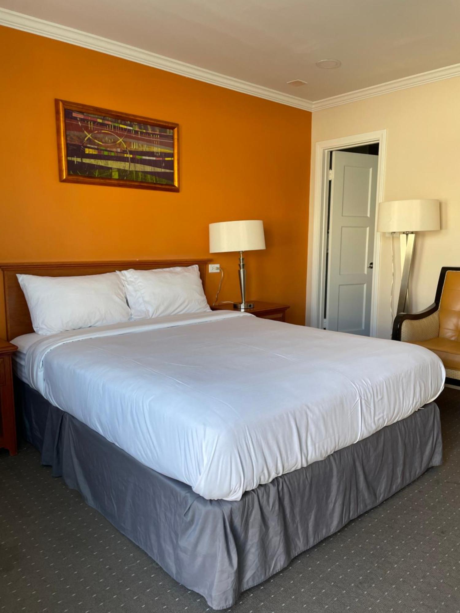 Howard Johnson By Wyndham Ridgecrest, Ca Exteriör bild